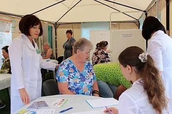 Более полутора тысяч человек прошли экспресс-обследование своего здоровья на площади Победы Более полутора тысяч человек прошли экспресс-обследование своего здоровья на площади Победы