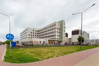 Антон Алиханов проконтролировал строительство поликлиники по улице Согласия в Калининграде  Антон Алиханов проконтролировал строительство поликлиники по улице Согласия в Калининграде